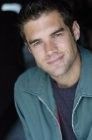 Cameron Bender,                                     acteur                                                                        dans Les Feux de l&#039;Amour