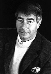 Gérard Dessalles,                                                                             voix française                                dans Amour, Gloire et Beauté