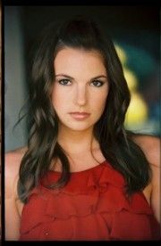 Dana Chapman,                                     actrice                                                                        dans Les Feux de l&#039;Amour