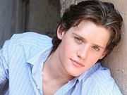 Biographie de Luke Kleintank