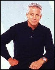 John H. Martin,                                     acteur                                                                        dans Les Feux de l&#039;Amour