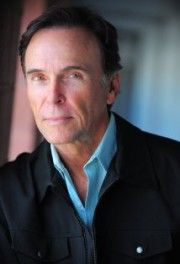 David Gautreaux,                                     acteur                                                                        dans Les Feux de l&#039;Amour