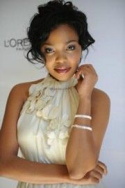 Terry Pheto,                                     actrice                                                                        dans Amour, Gloire et Beauté