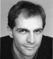 Fabien Briche,                                                                             voix française                                dans Amour, Gloire et Beauté