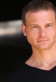 Jade Carter,                                     acteur                                                                        dans Les Feux de l&#039;Amour