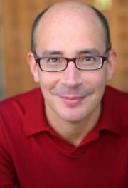 { name }},                                          acteur                                                                                  
 dans Amour, Gloire et Beauté