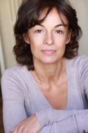 Laurence Bréheret,                                                                             voix française                                dans Amour, Gloire et Beauté