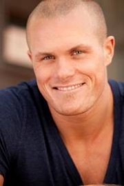 Jess Allen,                                     acteur                                                                        dans Amour, Gloire et Beauté