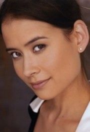 Shi Ne Nielson,                                     actrice                                                                        dans Les Feux de l&#039;Amour