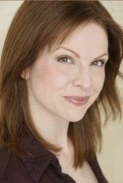 Margaret Easley,                                     actrice                                                                        dans Les Feux de l&#039;Amour