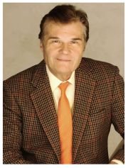 Fred Willard,                                     acteur                                                                        dans Amour, Gloire et Beauté