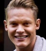 Ferry Doedens,                                     acteur                                                                        dans Amour, Gloire et Beauté