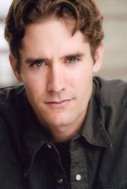 Jason Thompson,                                     acteur                                                                        dans Les Feux de l&#039;Amour