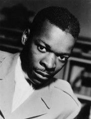 Brock Peters,                                     acteur                                                                        dans Les Feux de l&#039;Amour