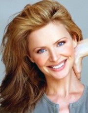 Gabriella Bern,                                     actrice                                                                        dans Les Feux de l&#039;Amour