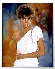 { name }},                                          actrice                                                                                  
 dans Les Feux de l'Amour