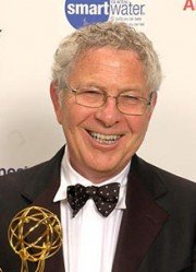 John F. Smith,                                                         technicien                                                    dans Amour, Gloire et Beauté