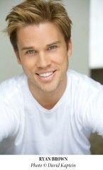 Ryan Brown,                                     acteur                                                                        dans Les Feux de l&#039;Amour