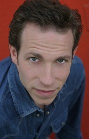 Jonathan Levit,                                     acteur                                                                        dans Amour, Gloire et Beauté