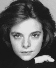 Vanina Pradier,                                                                             voix française                                dans Les Feux de l&#039;Amour