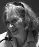 Anne Ludovik,                                                                             voix française                                dans Les Feux de l&#039;Amour