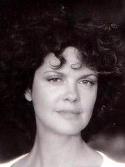 Laure Sabardin,                                                                             voix française                                dans Les Feux de l&#039;Amour