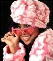 Lil’ Keesha,                                     actrice                                                                        dans Amour, Gloire et Beauté