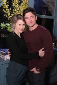 Linsey Godfrey et Robert Adamson se séparent !