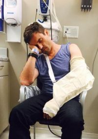 Daniel Goddard blessé sur un tournage des Feux de l'Amour