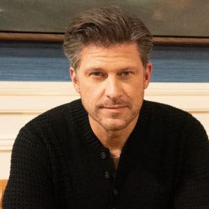 Greg Vaughan (ex Diego dans les Feux de l'Amour) débarque dans Beyond the Gates