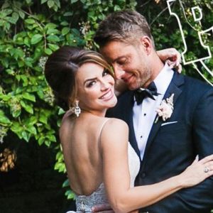 Carnet blanc : Justin Hartley (ex Adam des Feux de l'Amour) et Chrishell Stause se sont mariés !