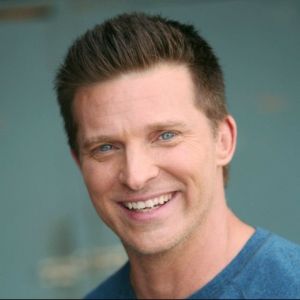 Steve Burton donne des précisions sur son départ des Feux de l'Amour