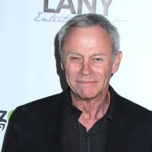 Tristan Rogers brièvement de retour dans les Feux de l'Amour