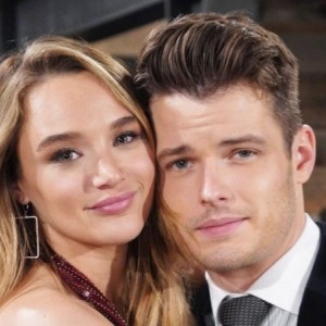Michael Mealor (Kyle Abbott) et Hunter King (Summer Newman) en visite à Genoa