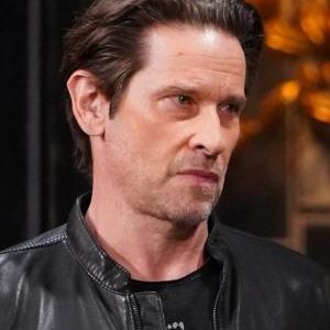 Matt Clark,                                     personnage                                 dans Les Feux de l&#039;Amour