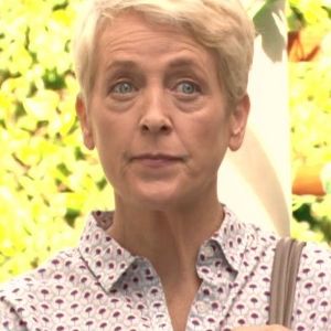 Suzanne Fuller,                                     personnage                                 dans Les Feux de l&#039;Amour