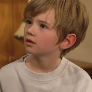 Harrison Abbott,                                     personnage                                 dans Les Feux de l&#039;Amour