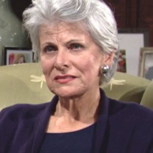 Iris Carson,                                     personnage                                 dans Les Feux de l&#039;Amour