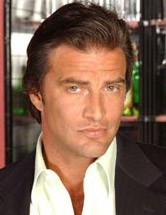 Bobby Marsino,                                     personnage                                 dans Les Feux de l&#039;Amour