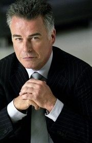 James Warwick,                                     personnage                                 dans Amour, Gloire et Beauté