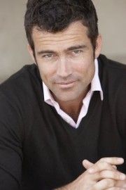 Philippe Chanderot,                                     personnage                                 dans Les Feux de l&#039;Amour