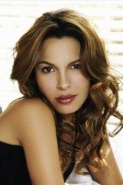 Anna (Nom Inconnu),                                     personnage                                 dans Amour, Gloire et Beauté