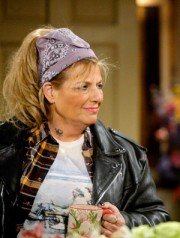 Jo-Jo Glover,                                     personnage                                 dans Les Feux de l&#039;Amour