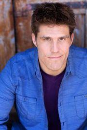 { name }},                                          acteur                                                                                  
 dans Les Feux de l'Amour