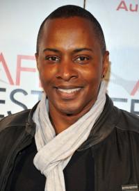 { name }},                                          acteur                                                                                  
 dans Les Feux de l'Amour