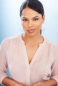 { name }},                                          actrice                                                                                  
 dans Les Feux de l'Amour