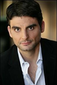 { name }},                                          acteur                                                                                  
 dans Les Feux de l'Amour