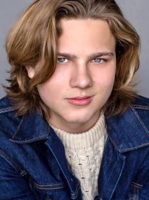 { name }},                                          acteur                                                                                  
 dans Les Feux de l'Amour