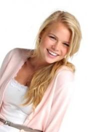 Biographie de Kelli Goss