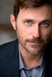 { name }},                                          acteur                                                                                  
 dans Les Feux de l'Amour